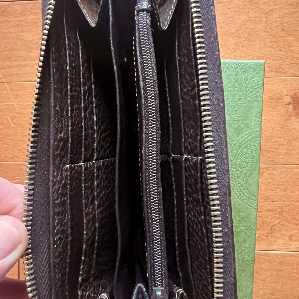 GUCCI GG Ladies Zip Around Wallet style # 3595C 7740 Brown with Bamboo Tassel - Picture 4 of 7